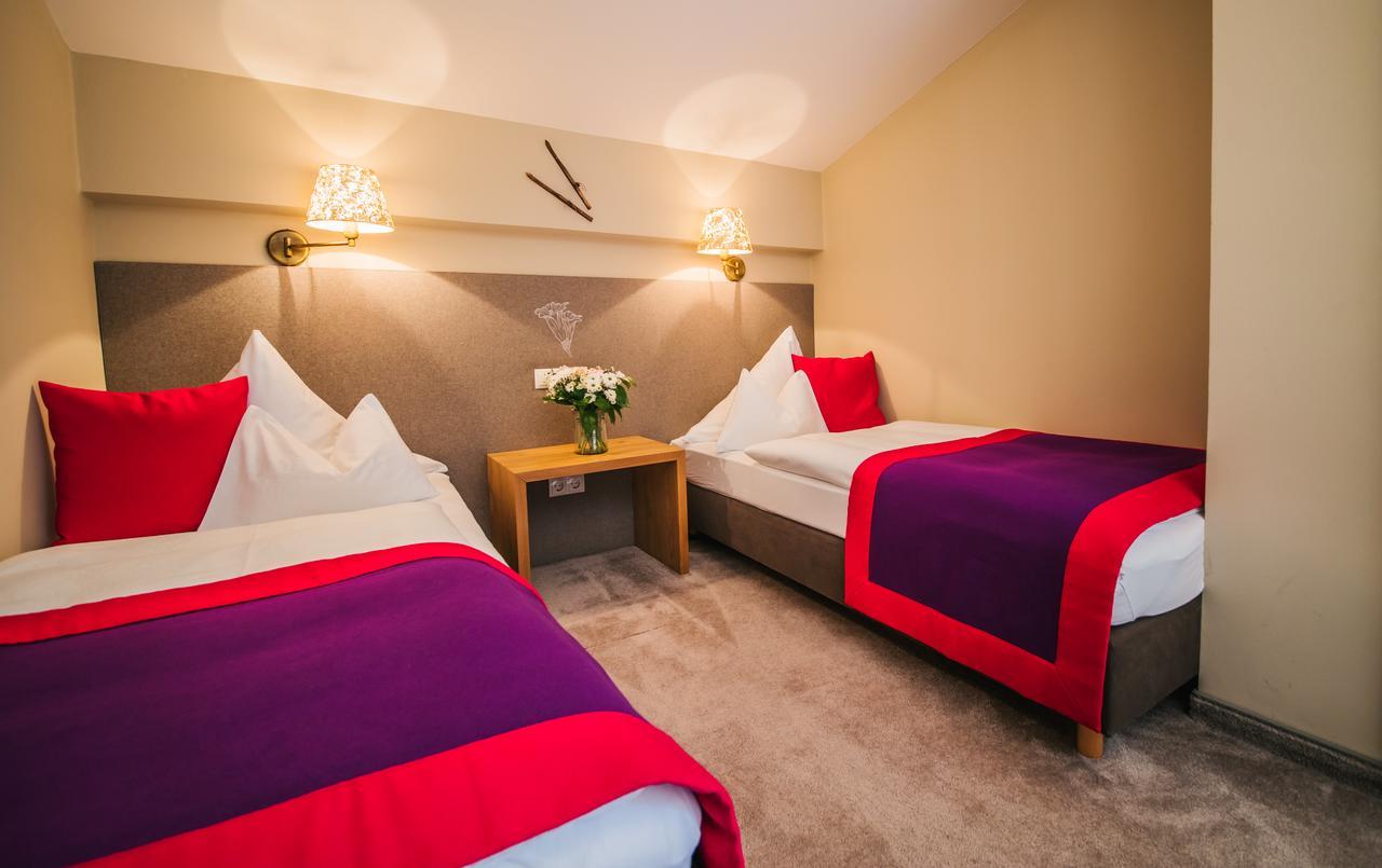 Hotel Dr Otto Murr B&B سانكت أنتون ام ارلبرغ المظهر الخارجي الصورة